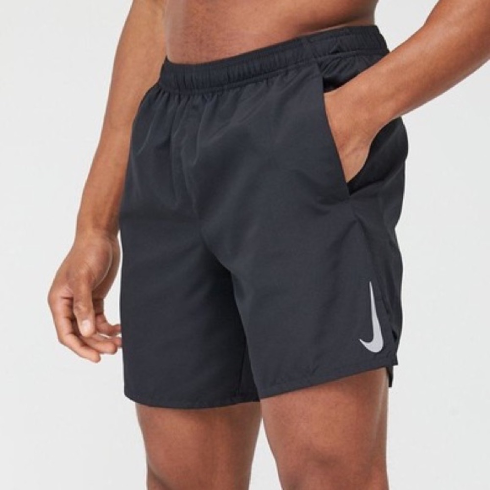 Nike Mens Black Challenger Running Shorts 7”